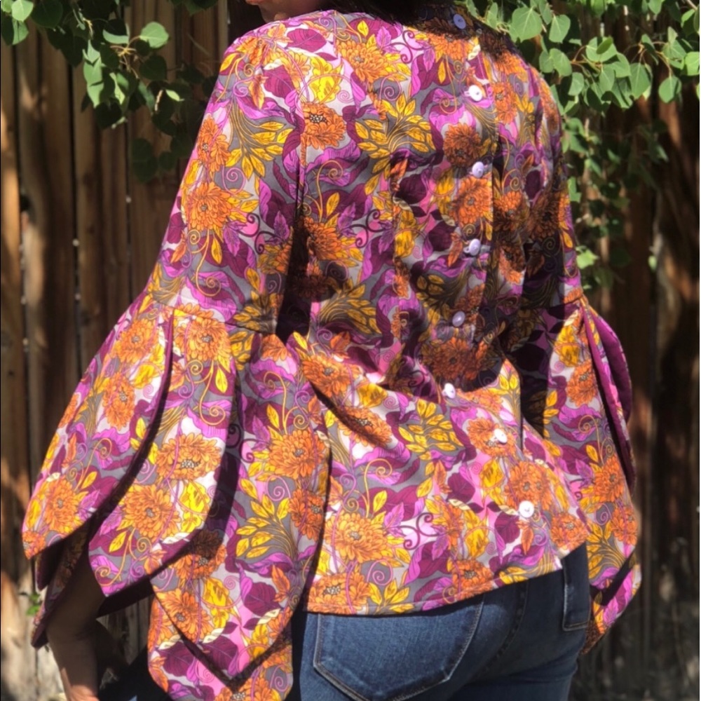 Sunday Flower blouse is handmade. M/L. - Picture 4 of 4